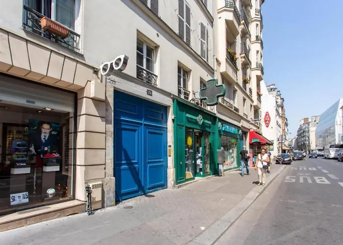 Sevres Cosy Studio